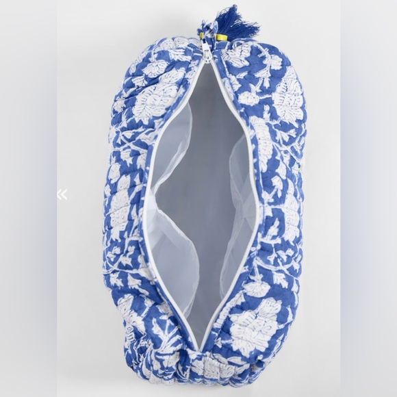 NWT set of 3 Saffron Marigold Quilted Cosmetic Bags - Picture 3 of 11